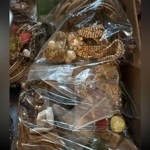 1 LB Vintage Modern Jewelry Lot- MYSTERY BOX! Wearable DIY crafts, recycle junk